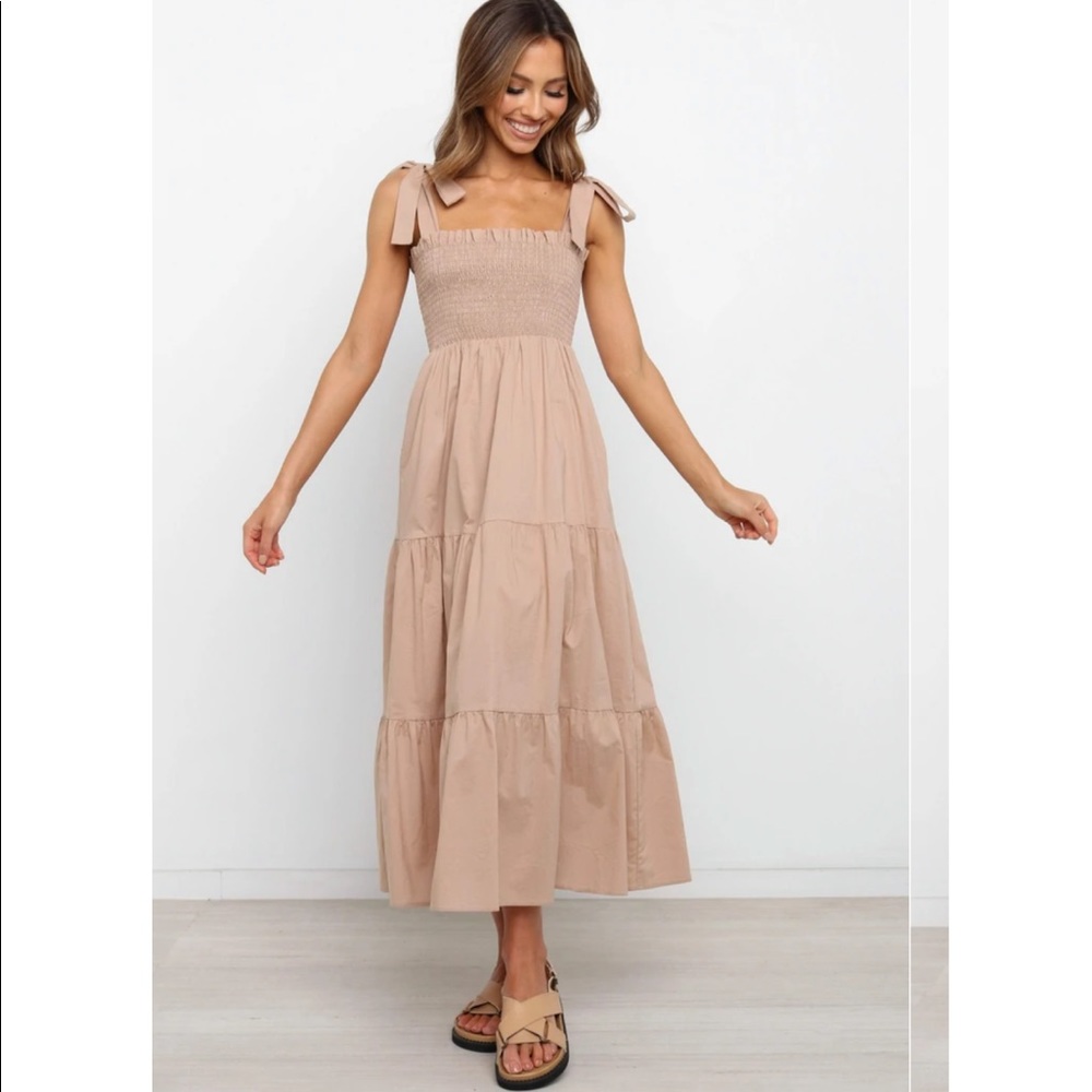 NWT Petal & Pup USA Xiamore Smocked Midi Dress in Beige